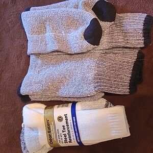 NWT 4 pair heavy men's work socks